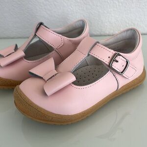 L’amour Emma Bow t-strap Mary Jane. Blush